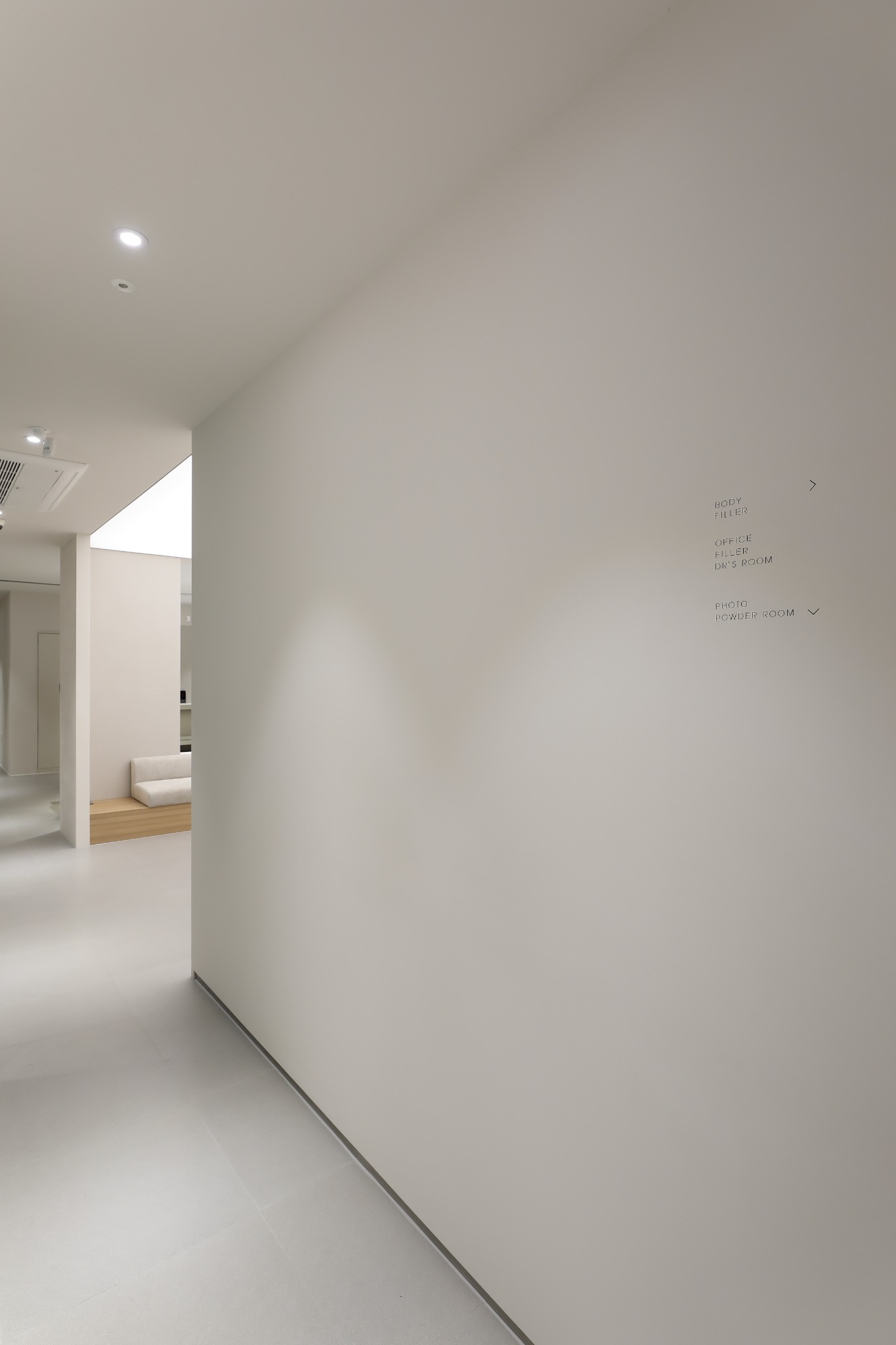 Fullface Clinic calm interior